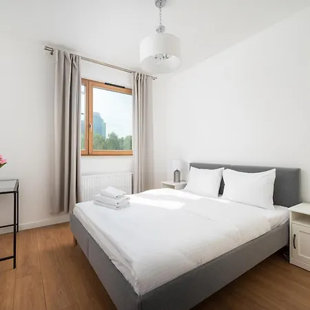 Wola Kolejowa Chic By Bookinghost Warszawa