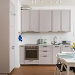 Wola Kolejowa Chic By Bookinghost Appartement *