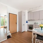 Wola Kolejowa Chic By Bookinghost Appartement