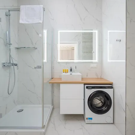 Wola Kolejowa Chic By Bookinghost *