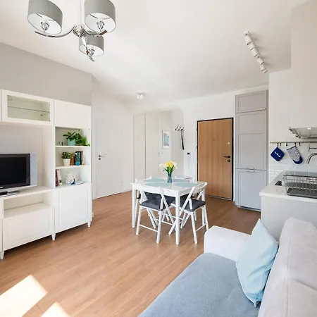 Wola Kolejowa Chic By Bookinghost Apartamento