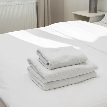 Wola Kolejowa Chic By Bookinghost Varsovia