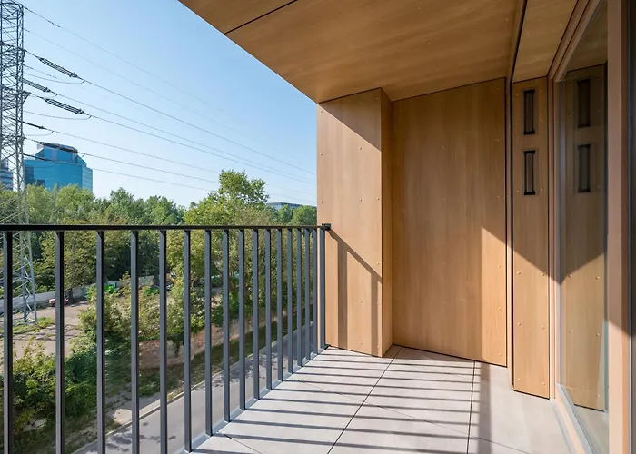 Wola Kolejowa Chic By Bookinghost *